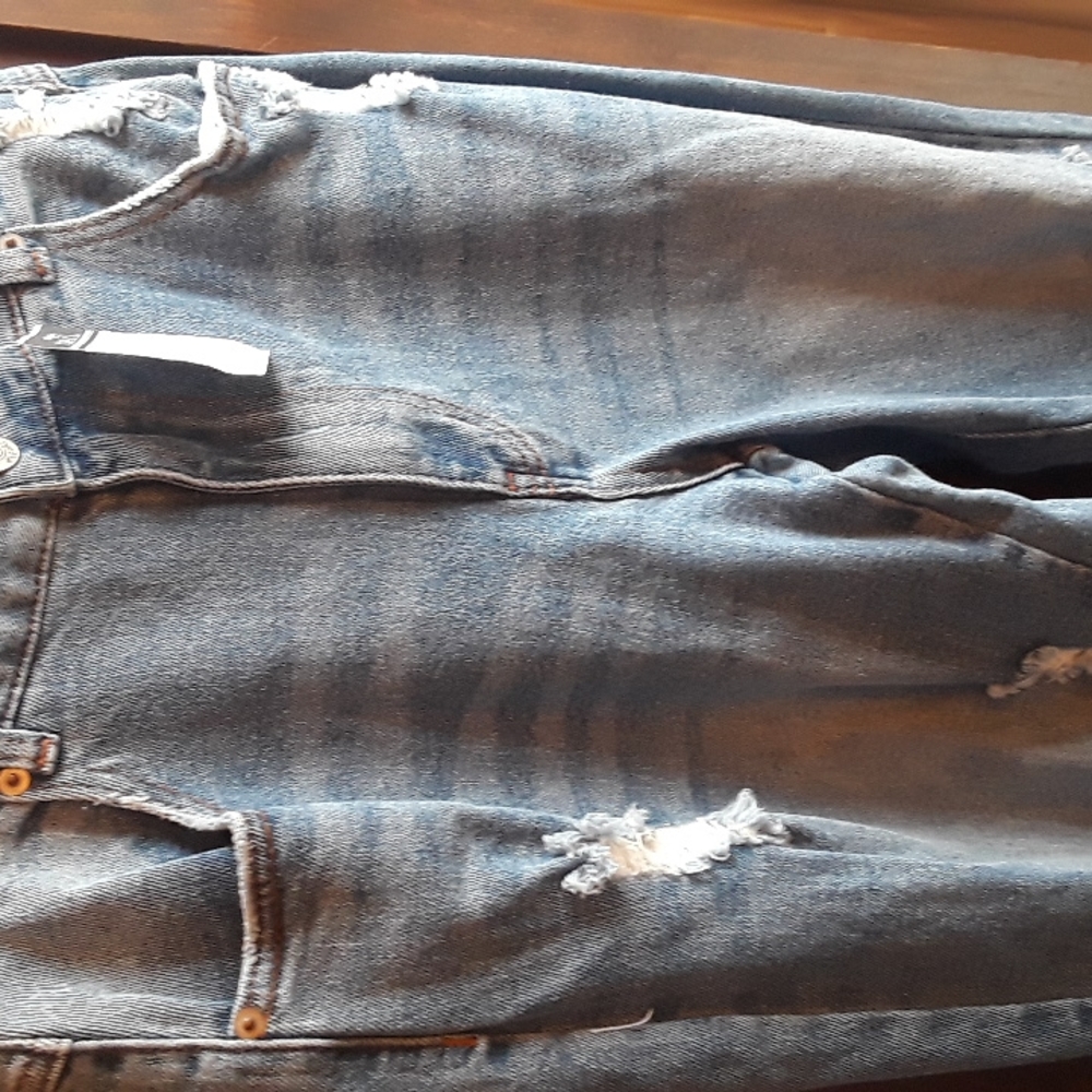 Rue21 size 7 high rise flared jean med wash distressed - Picture 3 of 5